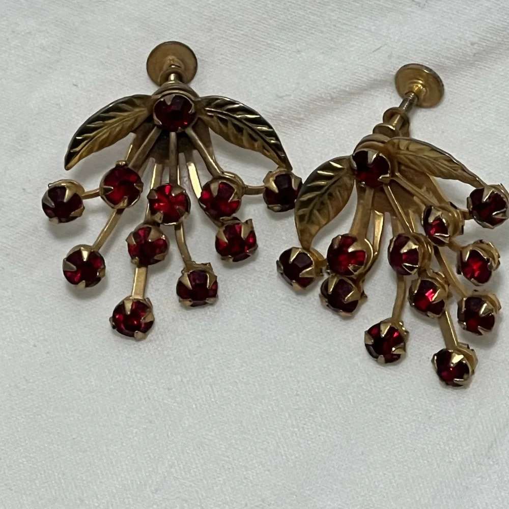 Vintage • Gold Tone Leaf • Garnet Rhinestone • Screw Back Earrings